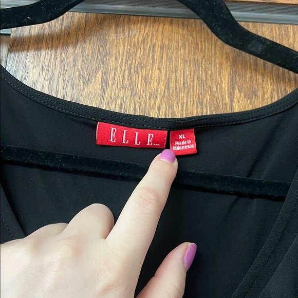 •ELLE• Black Ruffle Dress - Picture 2 of 5